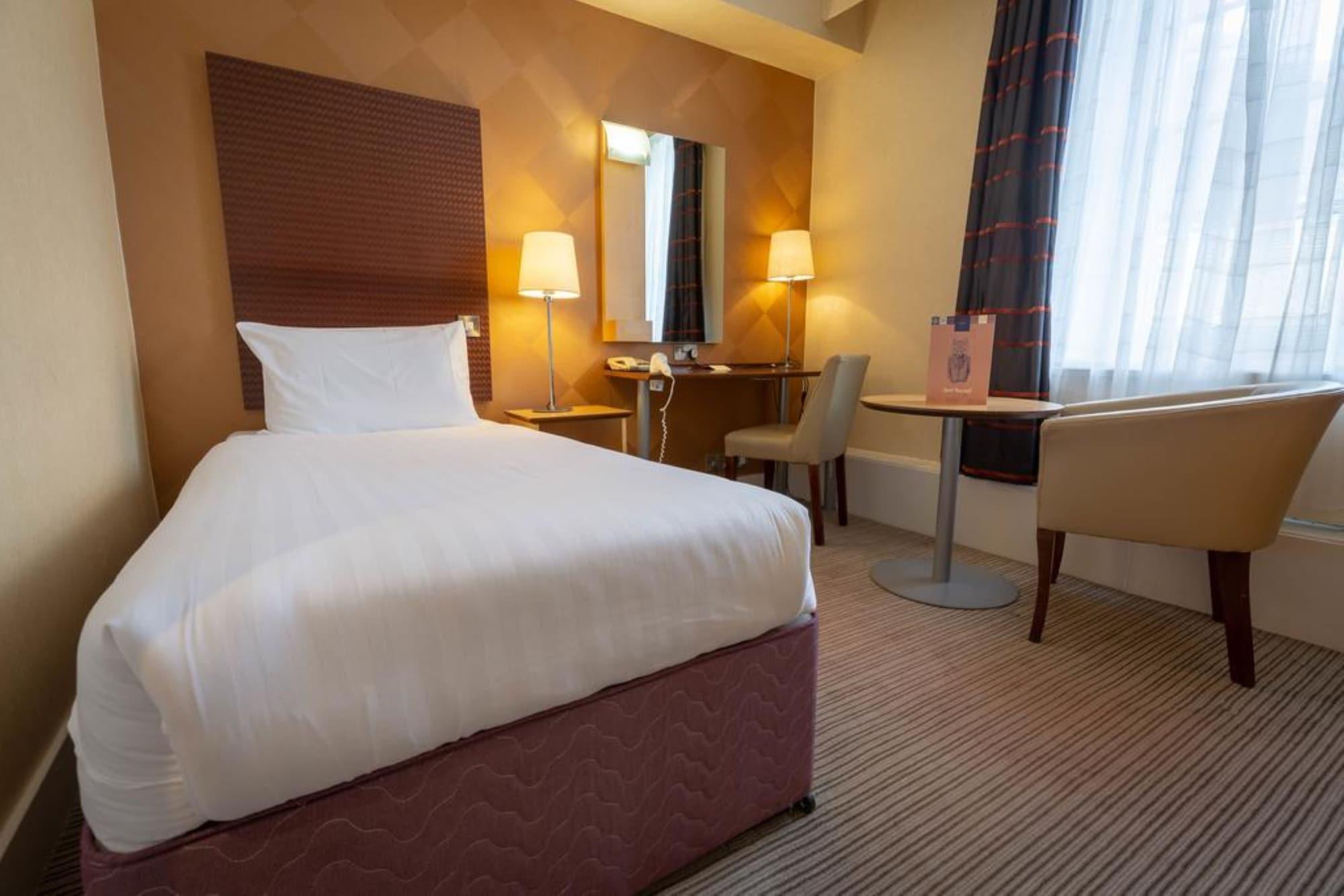The Angel Hotel Cardiff Eksteriør billede