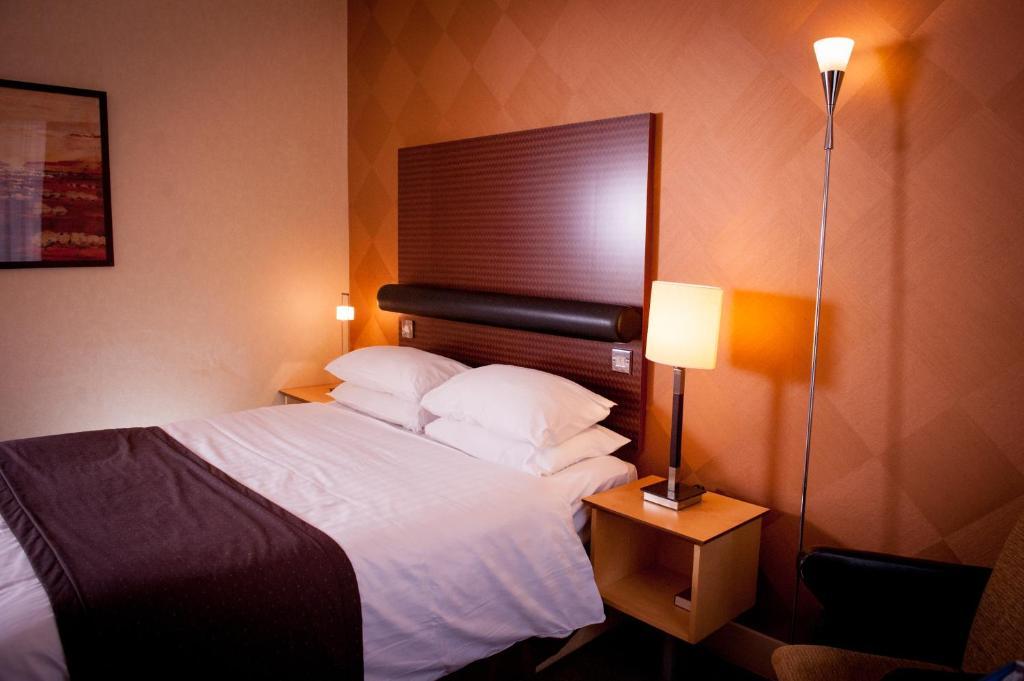 The Angel Hotel Cardiff Eksteriør billede